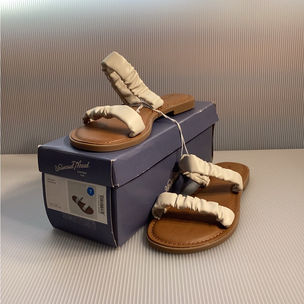 Universal Threads Willow Sandals - Bone Size 7